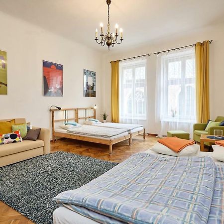Plac Mariacki 8 Apartment Krakow Bagian luar foto