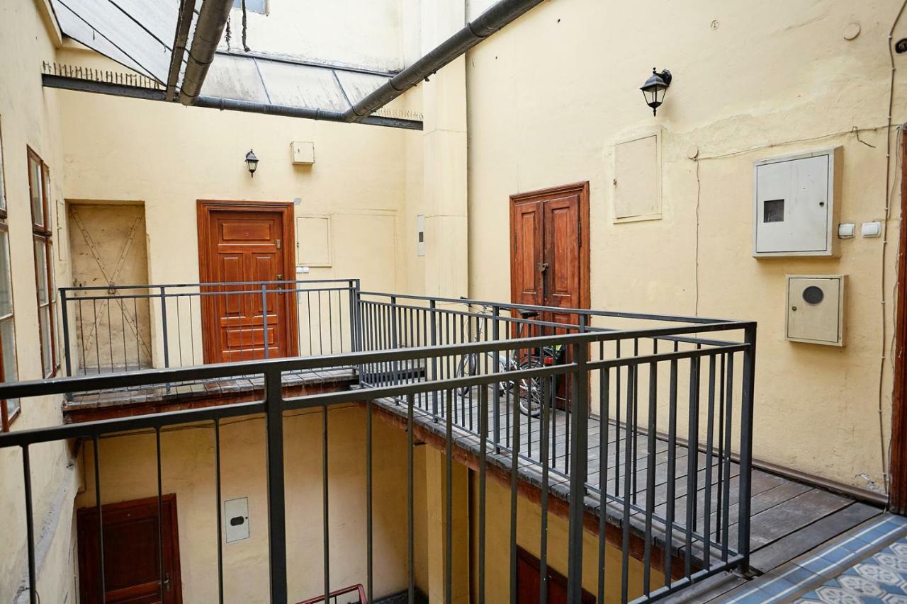 Plac Mariacki 8 Apartment Krakow Bagian luar foto