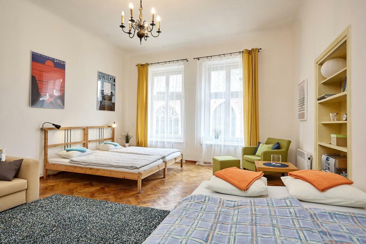 Plac Mariacki 8 Apartment Krakow Bagian luar foto